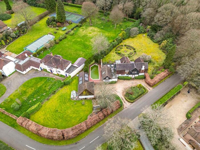 5 Bedroom Detached House For Sale In Frithsden Copse, Berkhamsted, HP4