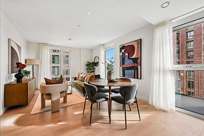 2 Bedroom Flat To Rent In Gasholder Place, Oval Village, London, SE11