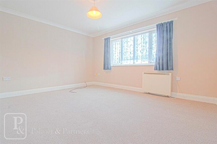2 Bedroom Apartment To Rent In High Street, Clacton-on-Sea, Essex, CO15