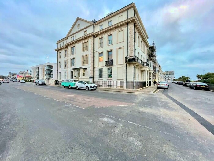 1 Bedroom Flat To Rent In West Mansions, Heene Terrace, Worthing, BN11