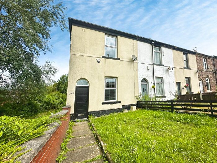 3 Bedroom Terraced House To Rent In Rochdale Old Road, Bury, BL9