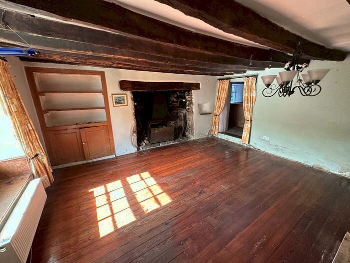 2 Bedroom Cottage For Sale In Inglenook Cottage, Bratton Clovelly, EX20