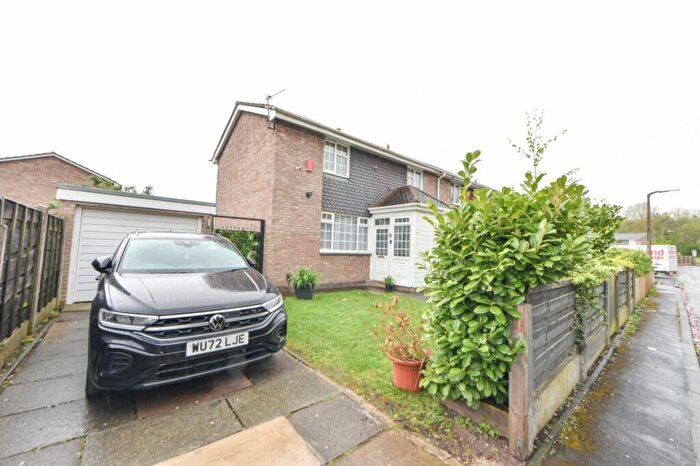 3 Bedroom Semi Detached House For Sale In Thirsk Avenue, Sale, M33