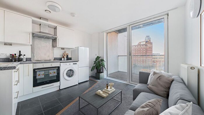 Studio To Rent In Paxton Point, Merryweather Place, London, SE10