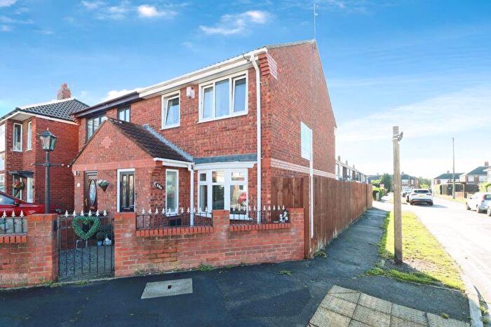 3 Bedroom Semi-Detached House For Sale In Worcester Road, Hull, HU5