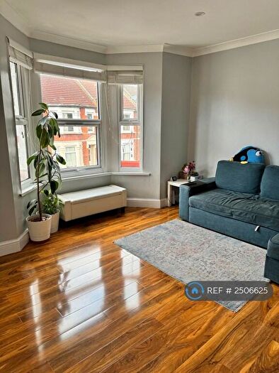 2 Bedroom Flat To Rent In Macaulay Road, London, E6