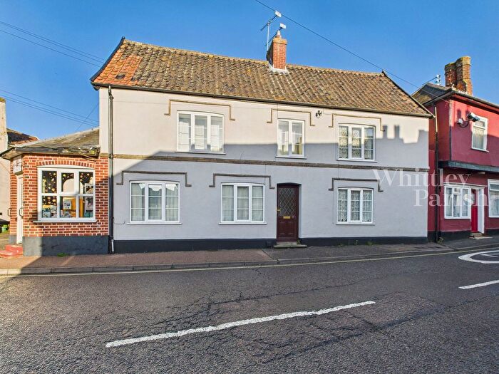2 Bedroom Semi Detached House For Sale In Castle Street, Eye, IP23