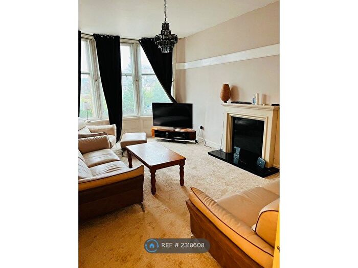 2 Bedroom Flat To Rent In Battlefield Gardens, Glasgow, G42