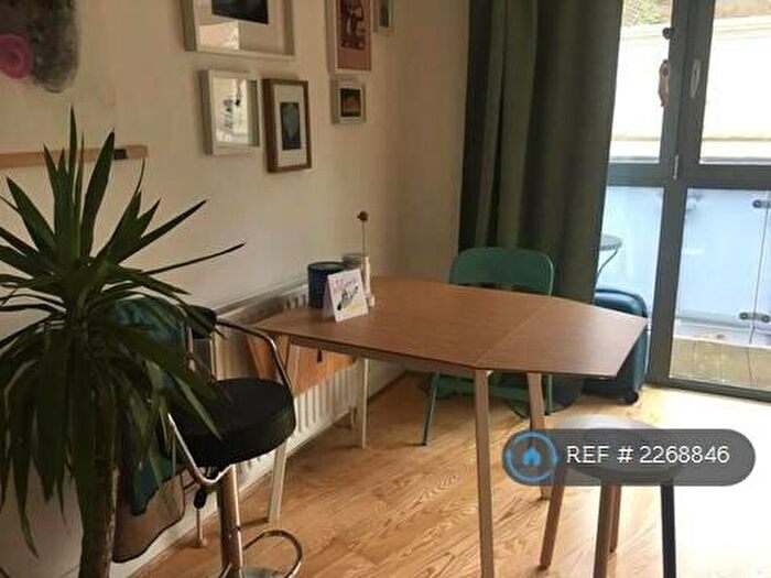 1 Bedroom Flat To Rent In Lee High Road, London, SE13
