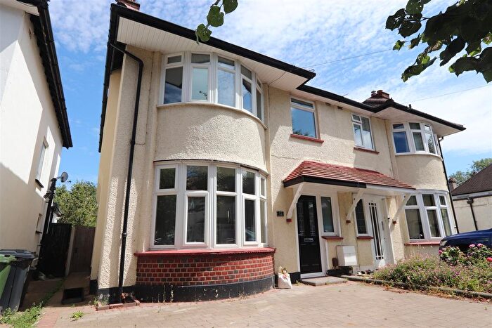 3 Bedroom Semi-Detached House To Rent In Sandringham Road, Southend-On-Sea, SS1