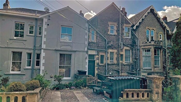 1 Bedroom Flat To Rent In Queens Road, Weston-super-Mare, BS23