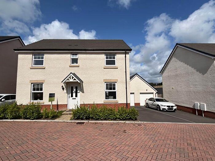 4 Bedroom Detached House For Sale In Clisson Close, Clare Garden Village, Cowbridge, The Vale Of Glamorgan, CF71