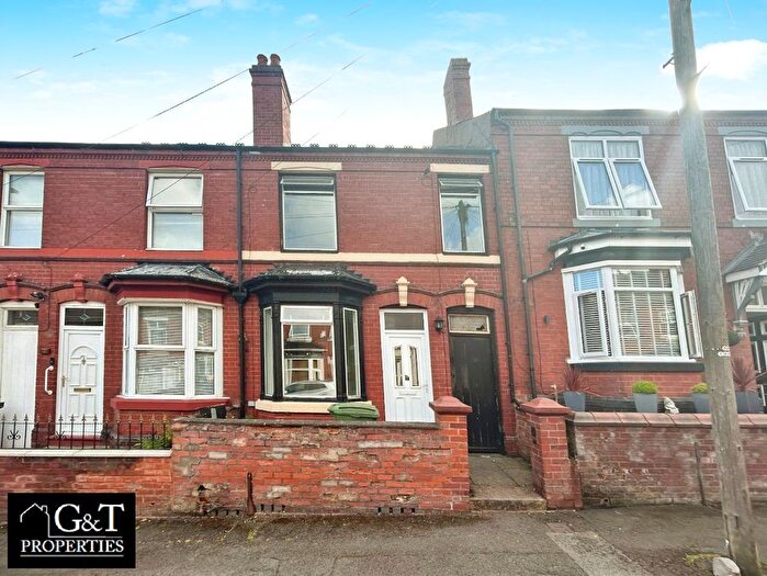 3 Bedroom Terraced House To Rent In Crescent Road, Dudley, DY2