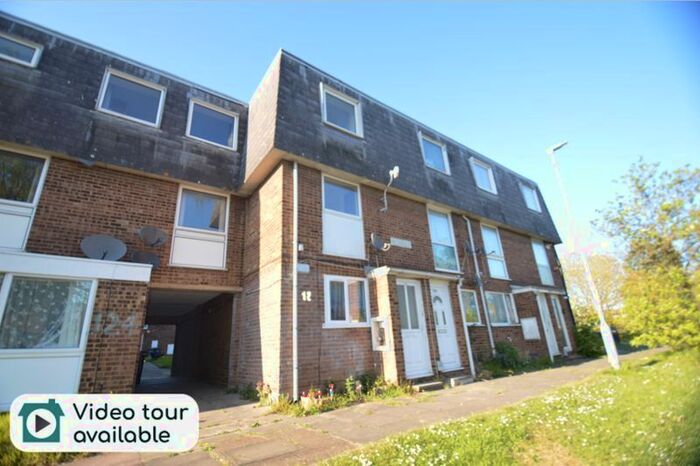 2 Bedroom Flat To Rent In Copenhagen Close, Luton LU3