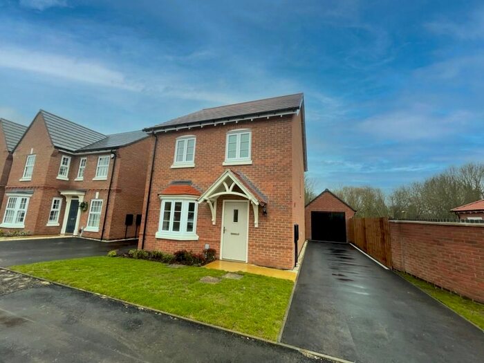 3 Bedroom Detached House To Rent In Pochard Street, Rushden, NN10