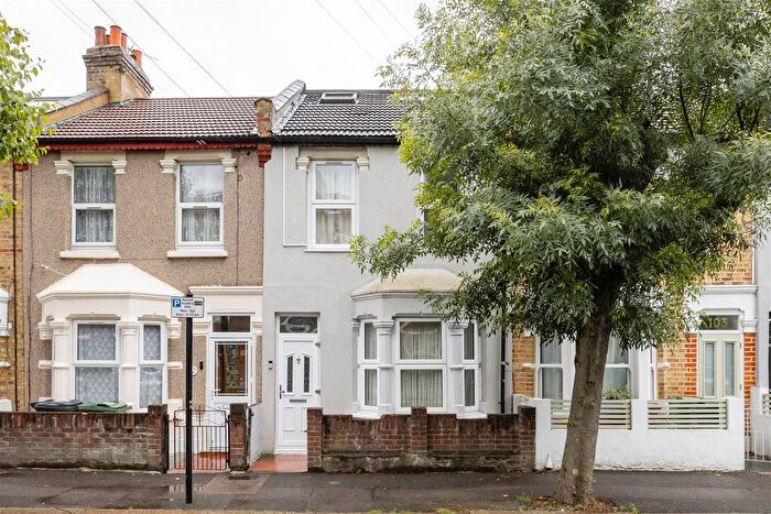 5 Bedroom Terraced House For Sale In Skeltons Lane, Leyton, E10