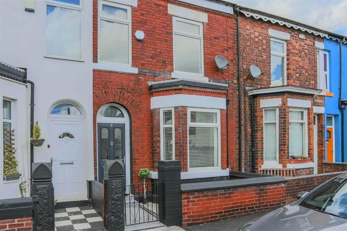 2 Bedroom Town House To Rent In New Barton Street, Salford M6