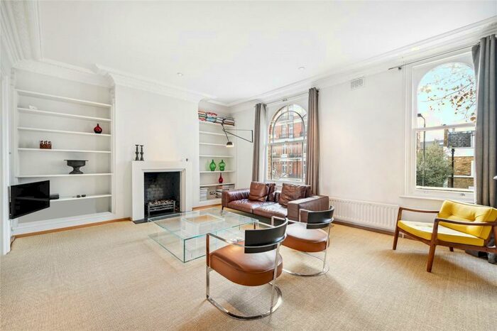 2 Bedroom Apartment To Rent In Edith Grove, Chelsea, London, SW10