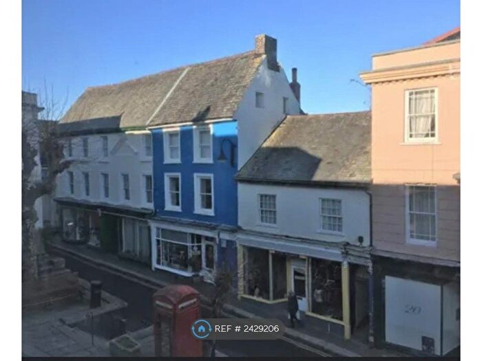 1 Bedroom Flat To Rent In Higher Market Street, Penryn, TR10