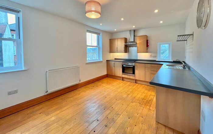 2 Bedroom Terraced House To Rent In Middle Street, Chepstow, NP16