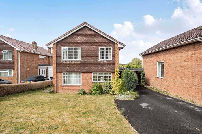 3 Bedroom Detached House For Sale In Abbotts Ann Road, Winchester, SO22