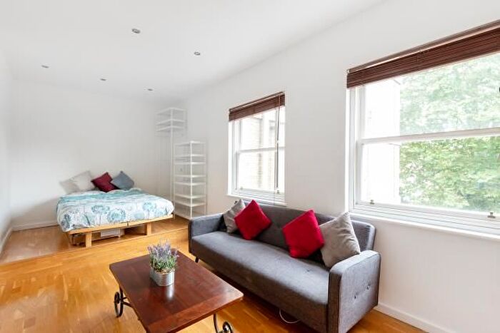 Studio To Rent In Pembridge Gardens, London, W2