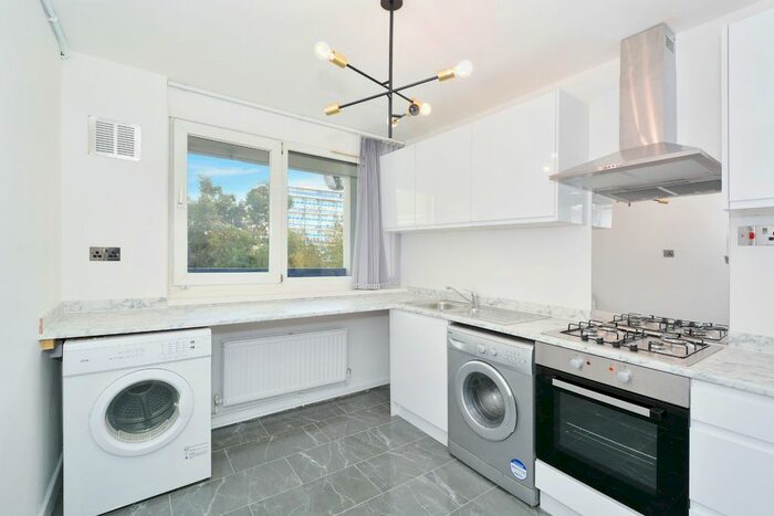 4 Bedroom Maisonette To Rent In Twyford Street, London, N1