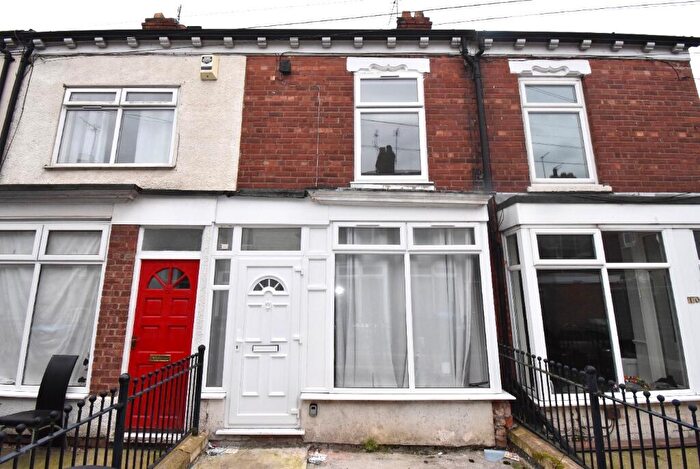 2 Bedroom Terraced House To Rent In De La Pole Avenue, Hull, HU3