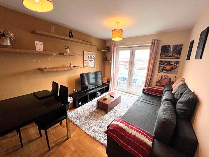 1 Bedroom Apartment To Rent In Great Clowes Street, Salford, M7