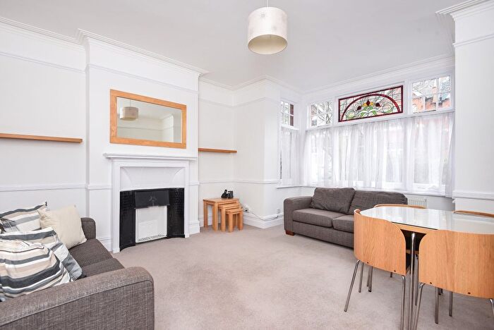 2 Bedroom Flat To Rent In Melrose Avenue, Wimbledon Park, London, SW19