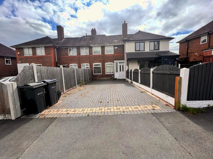 2 Bedroom Terraced House To Rent In North Roundhay, Birmingham, B33