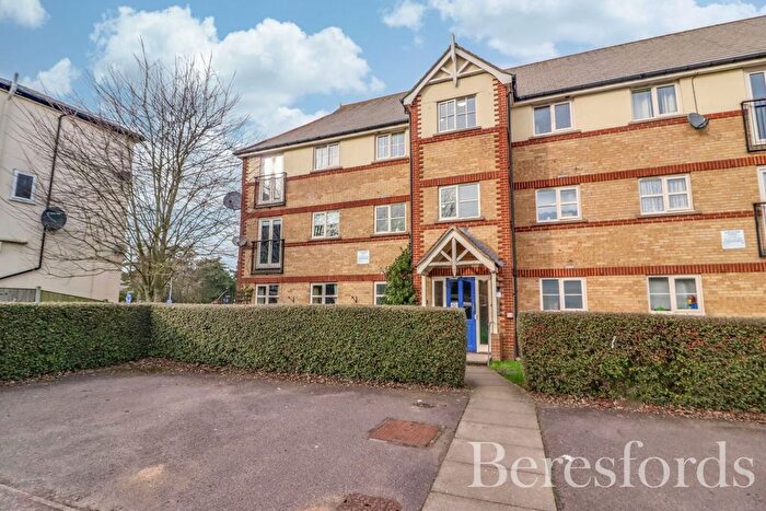 2 Bedroom Flat For Sale In Keeble Way, Braintree, CM7