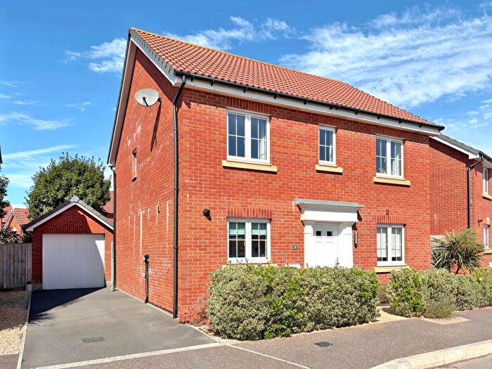 4 Bedroom Detached House For Sale In Turnstone Avenue, Seaton, Devon, EX12