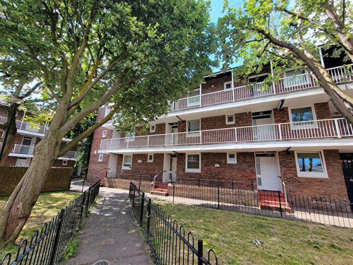 1 Bedroom Flat To Rent In Ringmer Gardens, Hornsey, N19