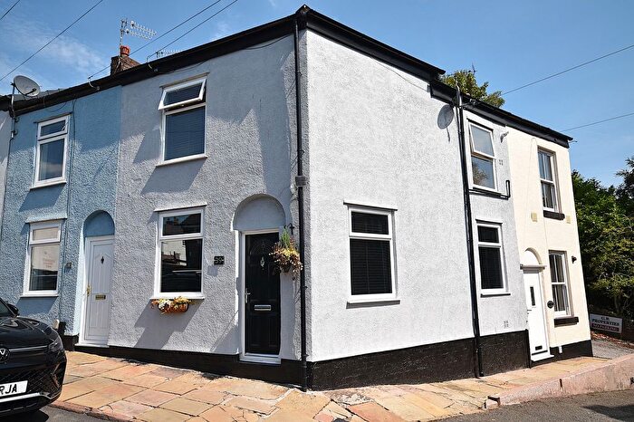 2 Bedroom End Of Terrace House For Sale In Crompton Road, Macclesfield, SK11
