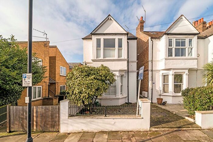 1 Bedroom Flat To Rent In Florence Road, Chiswick, W4