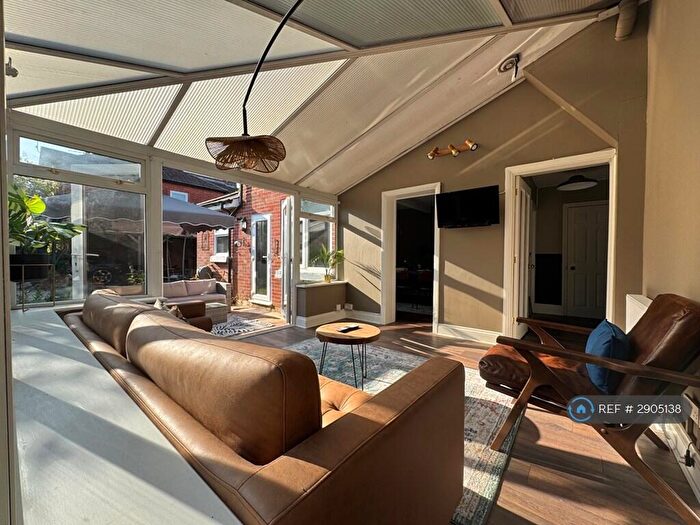 5 Bedroom Semi-Detached House To Rent In West Road, Southampton, SO19