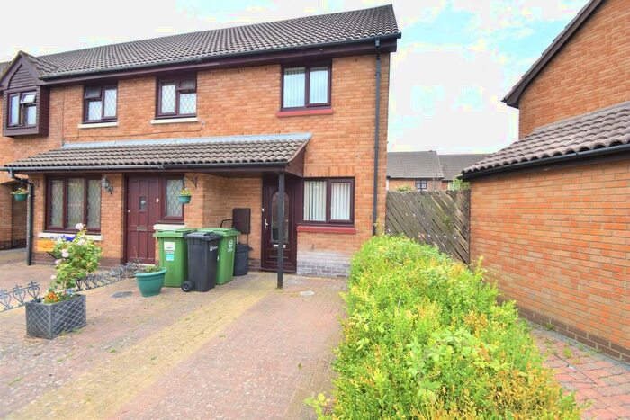 2 Bedroom End Of Terrace House To Rent In Station Road, Drayton, Portsmouth, PO6