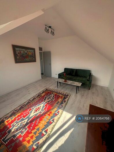 1 Bedroom Flat To Rent In Nightingale Road, Hackney, Clapton, E5