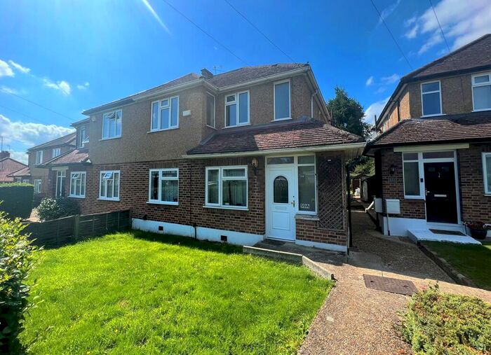 2 Bedroom Maisonette To Rent In Alandale Drive, Pinner, HA5