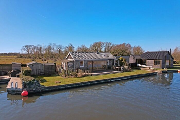 3 Bedroom Detached Bungalow For Sale In Repps With Bastwick, NR29