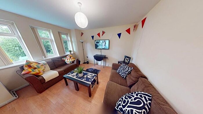 4 Bedroom Semi-Detached House To Rent In C Forest Road West, Nottingham, NG7