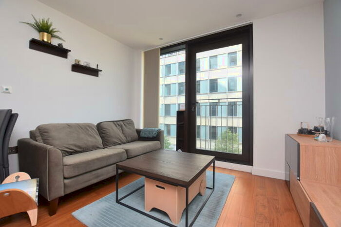 2 Bedroom Apartment To Rent In City Lofts, St. Pauls Square, Sheffield, S1