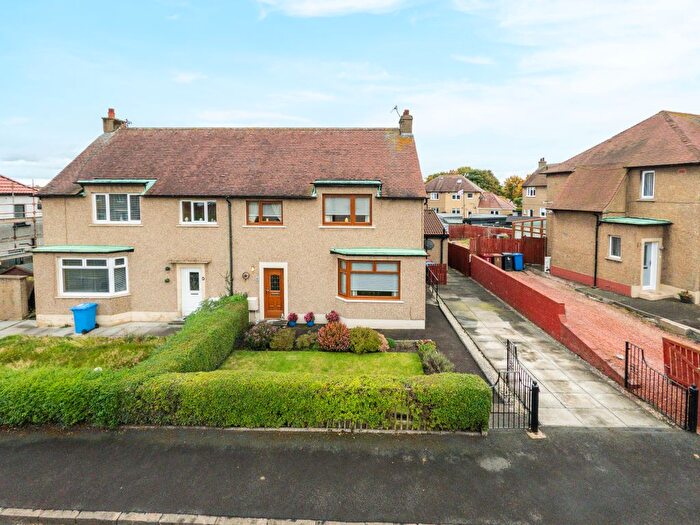 4 Bedroom Town House For Sale In Graham Crescent, Bo'ness, EH51