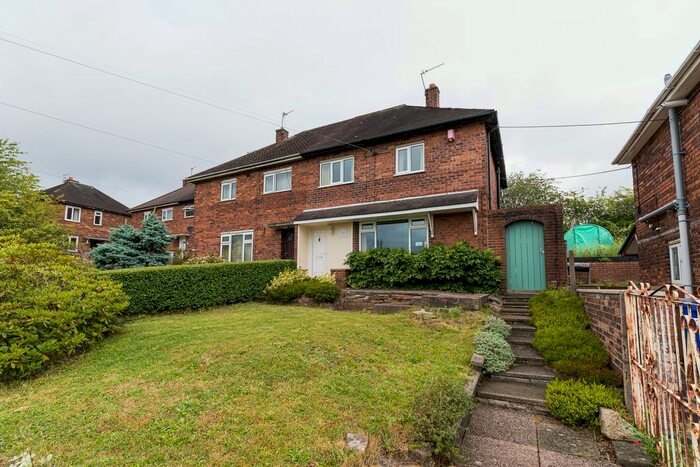 3 Bedroom Semi-Detached House To Rent In Wainwood Rise, Trent Vale, Stoke-On-Trent, ST4