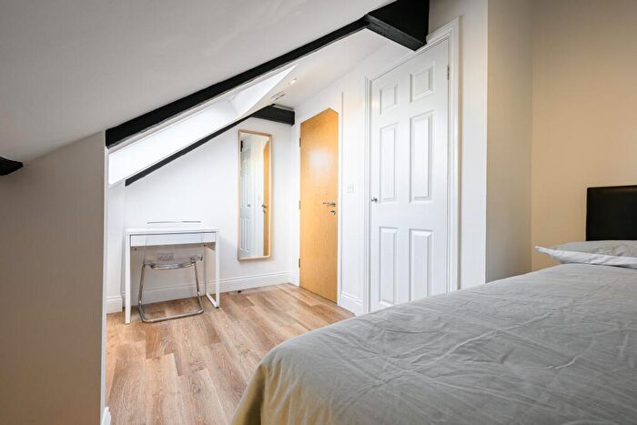 2 Bedroom Apartment To Rent In Ridley Place, NE1