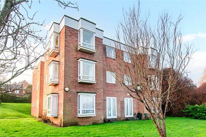 1 Bedroom Apartment For Sale In Firgrove Court, Hungerford, Berkshire, RG17