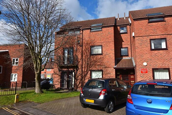 2 Bedroom Apartment To Rent In The Friary, Dunkirk, Nottingham, Nottinghamshire, NG7