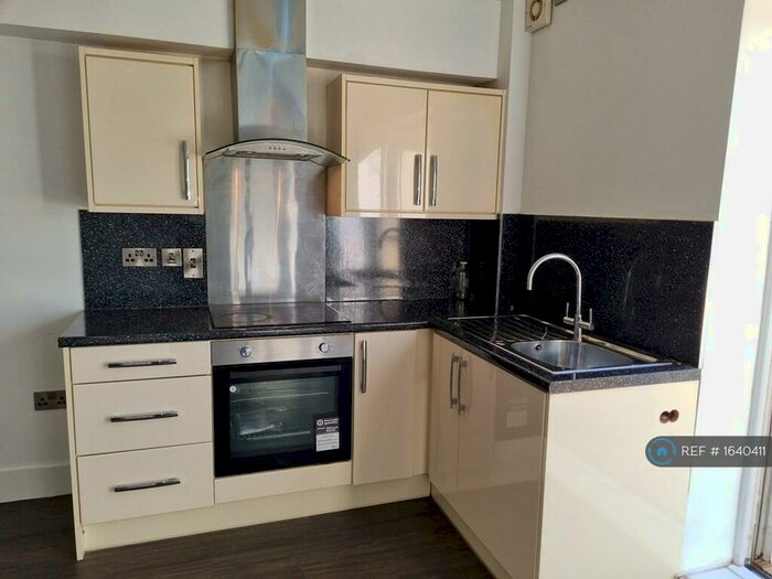1 Bedroom Flat To Rent In St. James's Street, Burnley, BB11