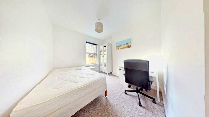 5 Bedroom House To Rent In Cork Street, BA1